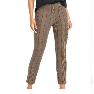 A NEW DAY High-Rise Slim Fit Bi-Stretch Ankle Pants in Brown Plaid. Size 2